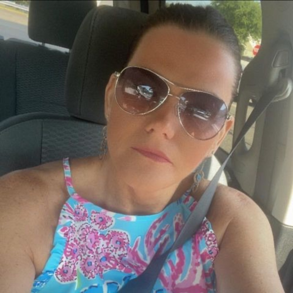 Meet your Posher, Kelli